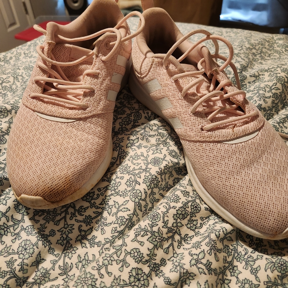 Adidas Sneakers